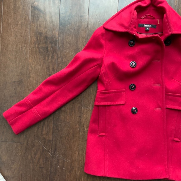 DKNY Peacoat in Red with Black Buttons. Size 4. - Picture 5 of 9